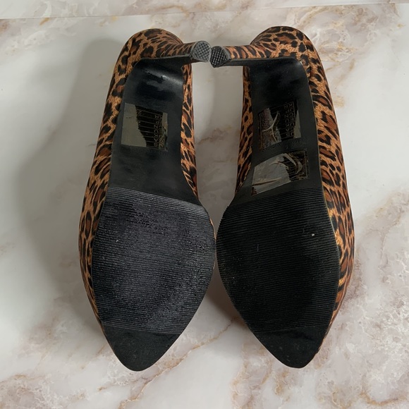 CHEETAH PRINT ‘FOREVER 21’ PLATFORM HEELS!! - Picture 4 of 10